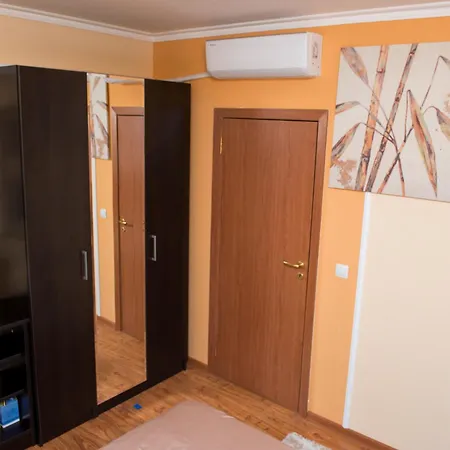 Apartment In Amphora Palace 4*